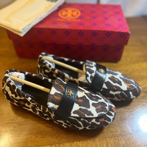 Tory Burch Ballet Loafers Cheetah print size 6.5 - Picture 4 of 6